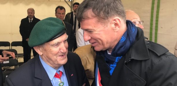 Philippe FOLLIOT participe aux cérémonies internationales de commémoration du débarquement de Normandie Philippe FOLLIOT participe aux cérémonies internationales de commémoration du débarquement de Normandie