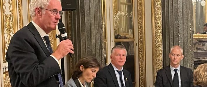 Les membres de l’Amicale Parlementaire de Rugby reçus au Ministère des relations avec le Parlement Les membres de l’Amicale Parlementaire de Rugby reçus au Ministère des relations avec le Parlement
