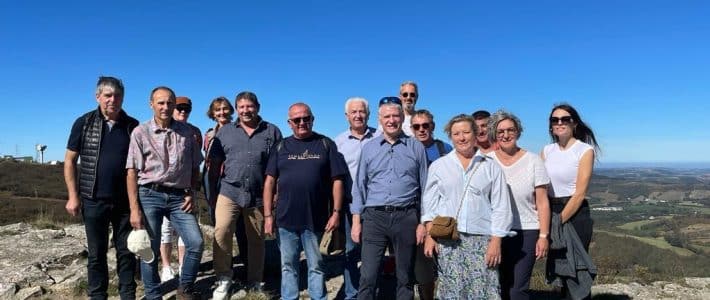La 28 ème ascension du Montalet par Philippe Folliot : un rituel de partage et de convivialité. La 28 ème ascension du Montalet par Philippe Folliot : un rituel de partage et de convivialité.
