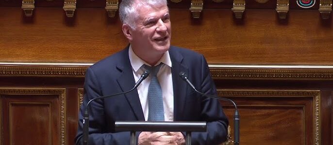 Le sénateur défend en séance publique le traité international sur la possibilité de capter le CO2 dans les fonds marins Le sénateur défend en séance publique le traité international sur la possibilité de capter le CO2 dans les fonds marins