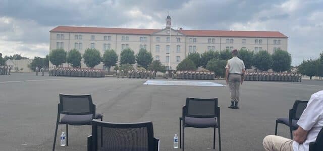 Passation de commandement au 8e RPIMa : le colonel de Courtivron transmet les rênes au colonel Philippe Lamy Passation de commandement au 8e RPIMa : le colonel de Courtivron transmet les rênes au colonel Philippe Lamy